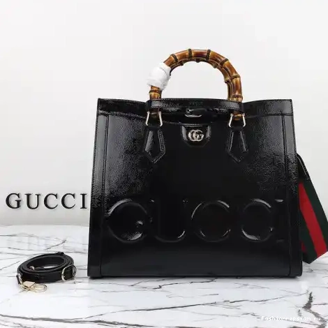 2407YZ0003 Prada Bags 0704